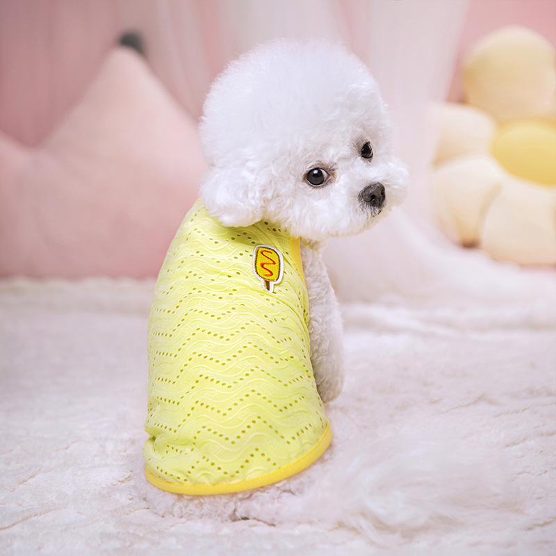 ベスト型の小型犬用服