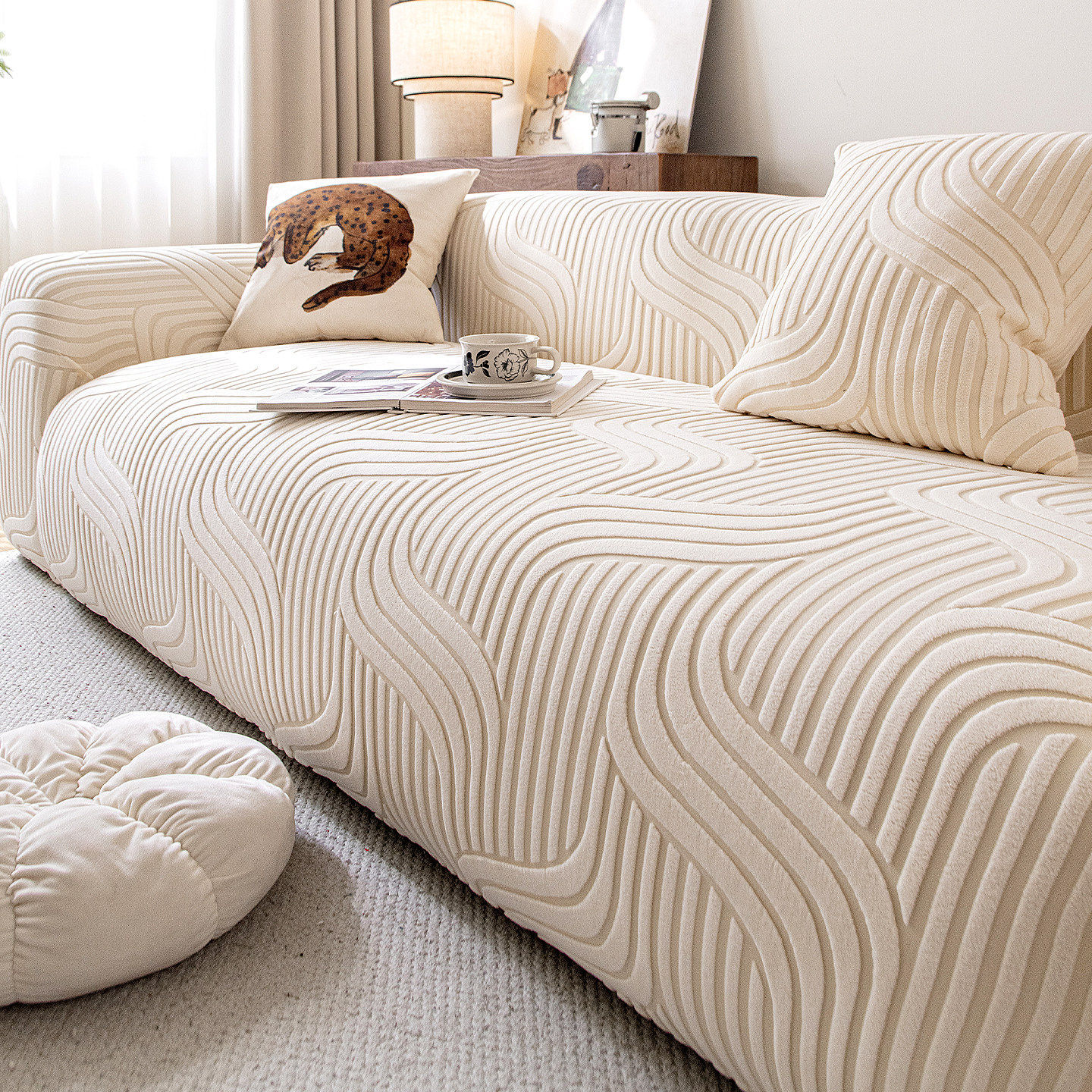 ミルキーホワイト水玉ソファカバー 引っ掻き防止 爪とぎガード 防水 耐尿加工 汚れ防止 高伸縮 柔らかい 無臭 傷防止 犬猫対策 おしゃれ 北欧風 洗える 1-4人掛け