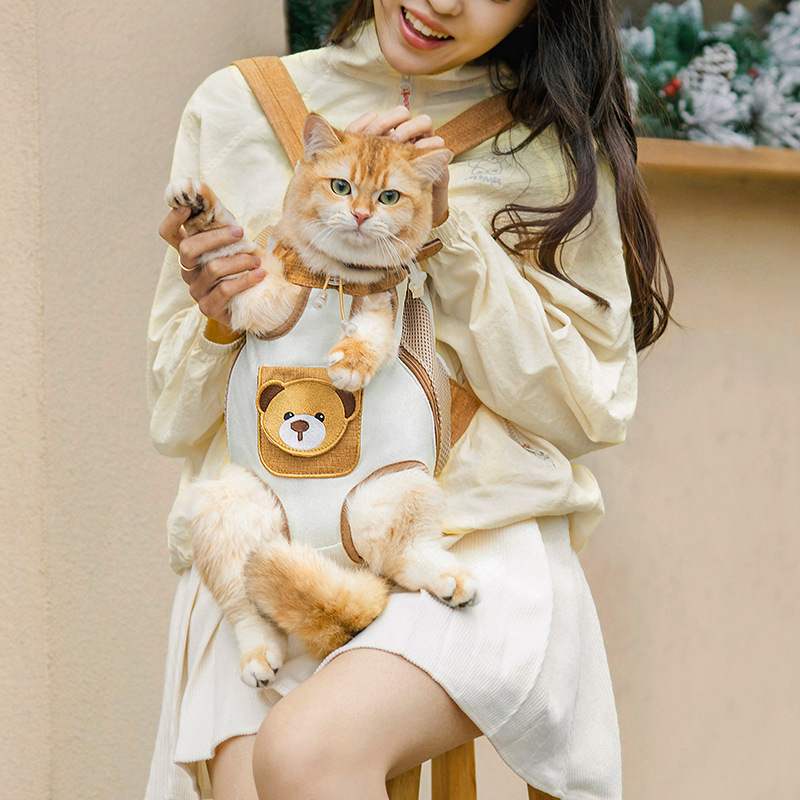 ペット用フロントキャリーバッグ 犬猫用 前抱きで安心＆首が締まらないフィット設計 アウトドア 移動用 痛くならない軽量 高通気性素材