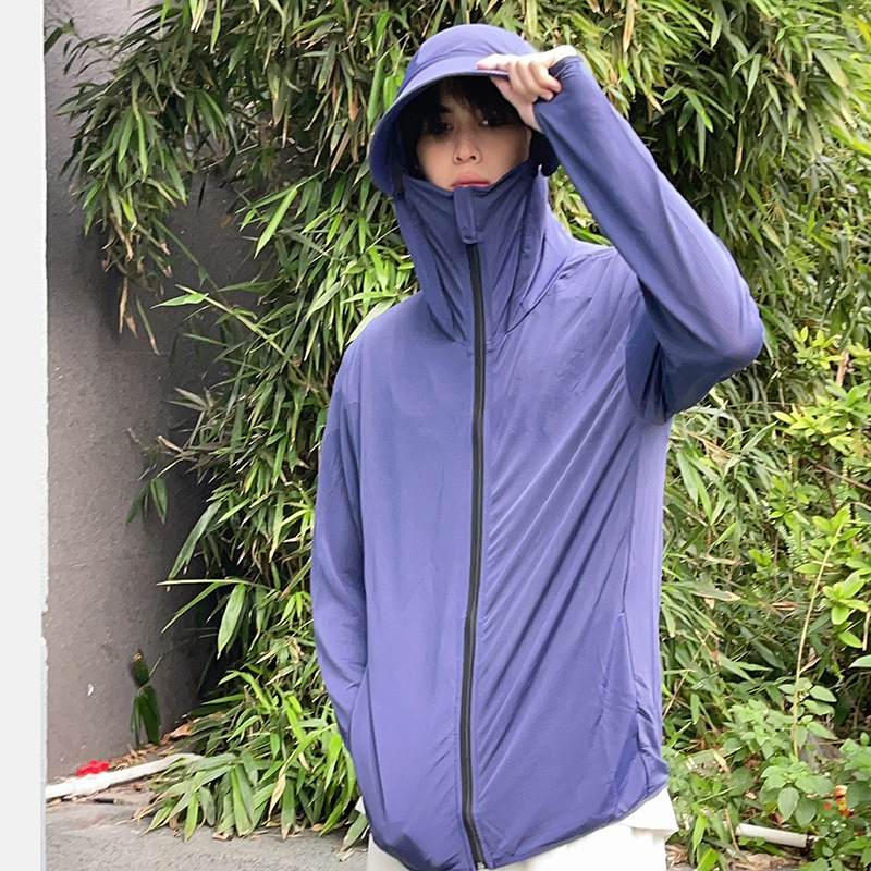 เสื้อกันแดดผ้าไหมเย็นระบายอากาศได้พร้อมหมวกปีกกว้าง น้ำหนักเบา ระบายอากาศได้ดี ป้องกันรังสียูวี ต้องมีสำหรับหน้าร้อน