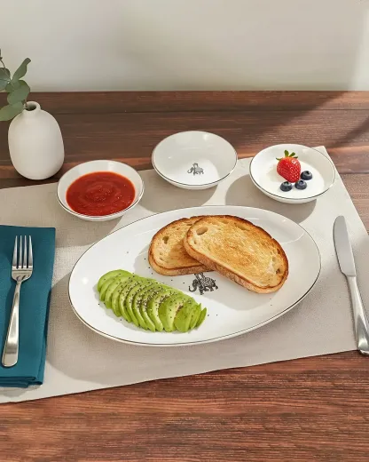 VOLA - Gaj - Platinum Rim - Trio Bowls with Oval Platter - Set of 4