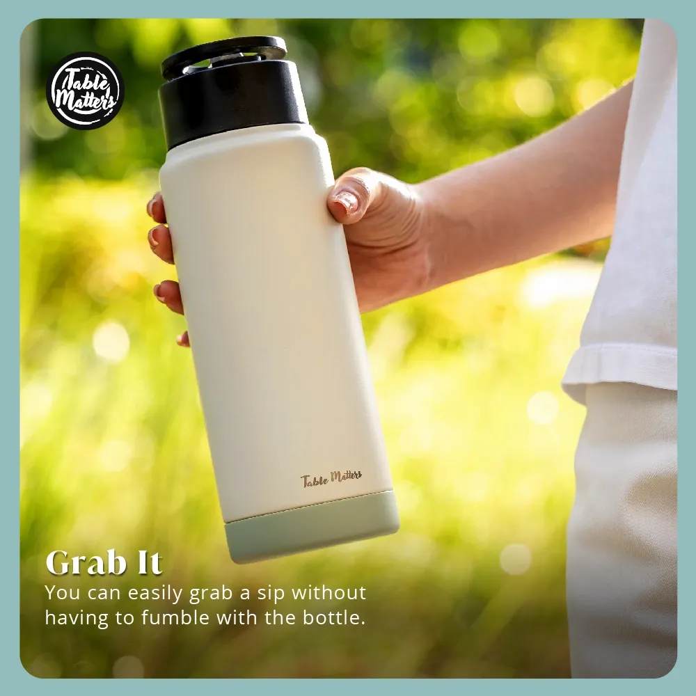 MAGSTIC - 24oz/700ml iPhone Magsafe Compatible Thermal Water Bottle with Sipping Straw Collection
