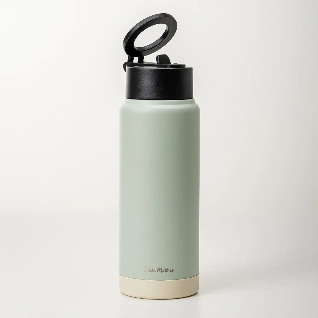 MAGSTIC - 24oz/700ml iPhone Magsafe Compatible Thermal Water Bottle with Sipping Straw Collection