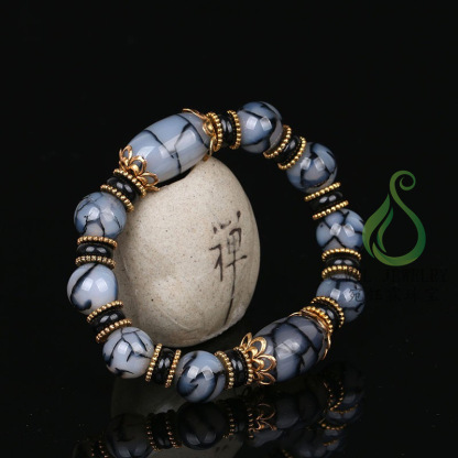 เรียกทรัพย์ สร้อยข้อมืออาเกตลายเกล็ดมังกร