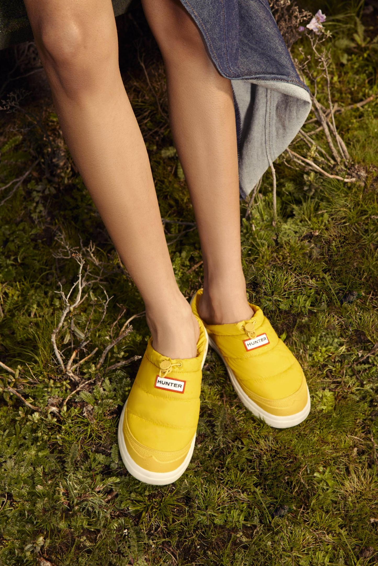 WOMEN'S IN / OUT SLIPPERS