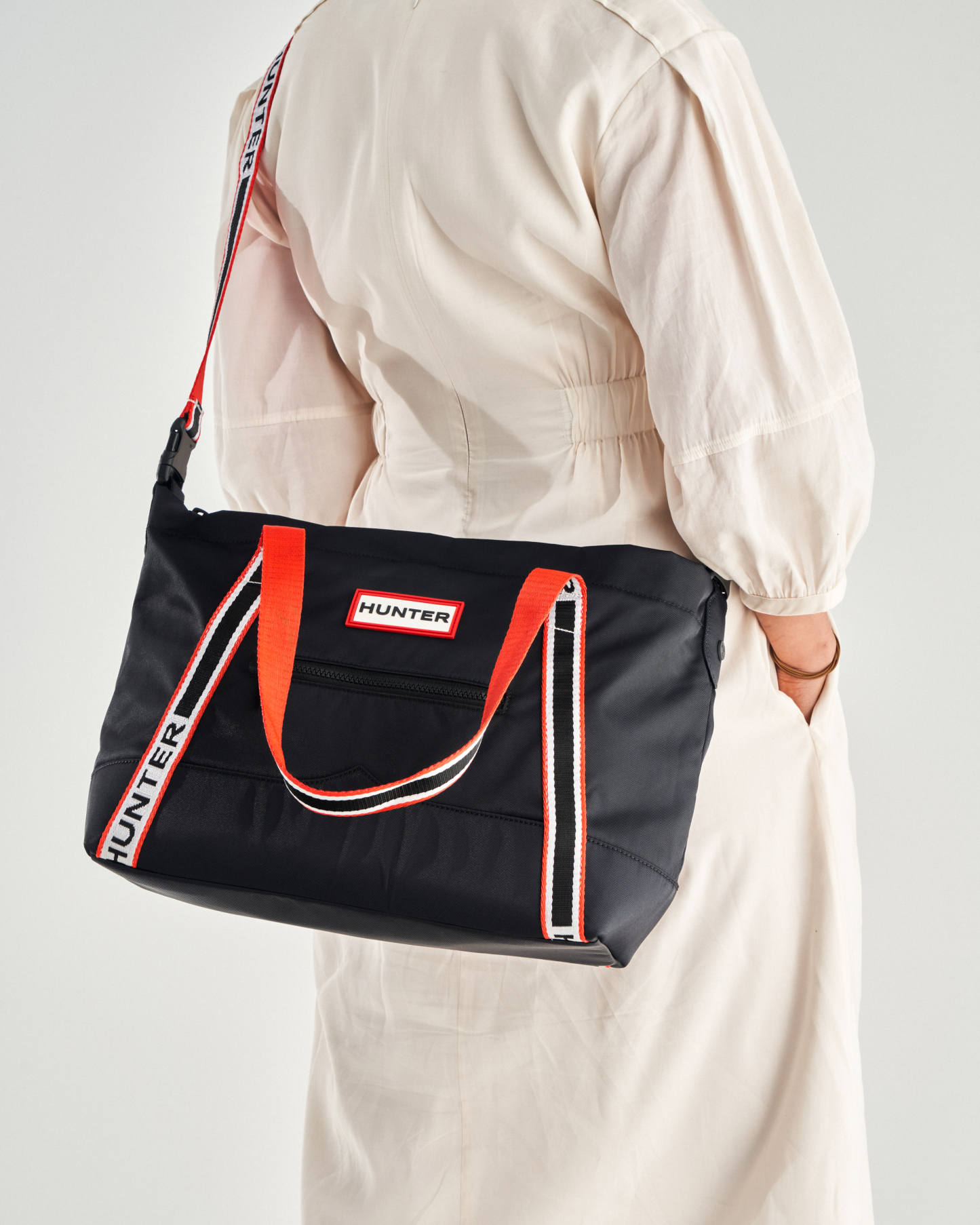 NYLON MIDI TOPCLIP TOTE