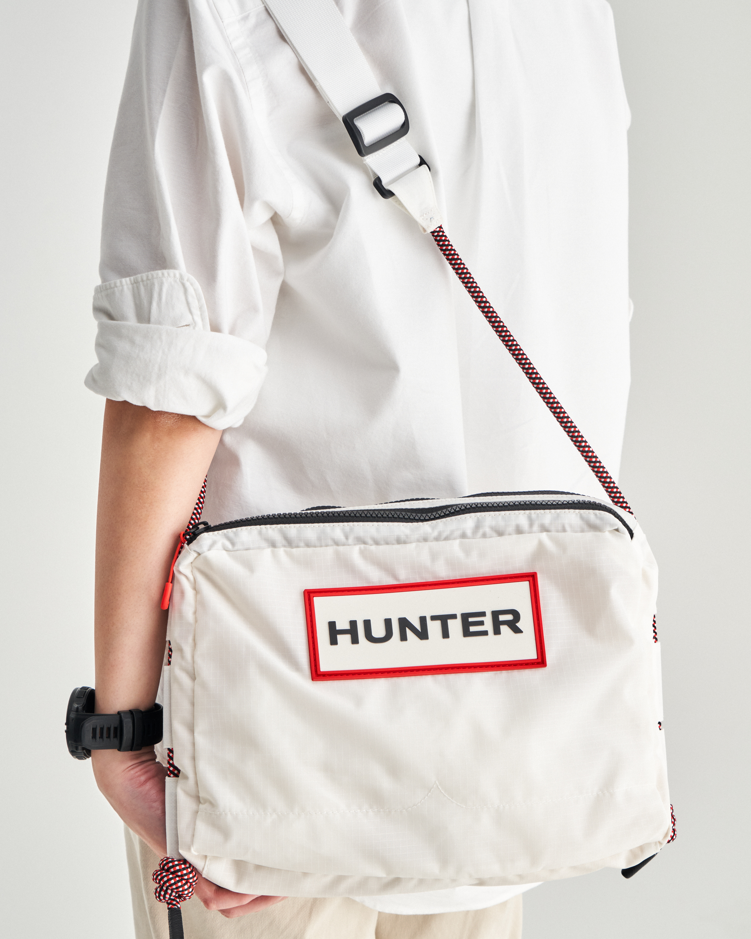 【HUNTER】Travel Ripstop Sacoche 2COLOR TRAVEL RIPSTOP SACOCHE-Hunter Boots Singapore – Hunter Singapore