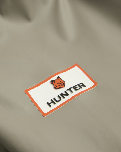 MAISON kITSUNE X HUNTER RAIN CLOAK