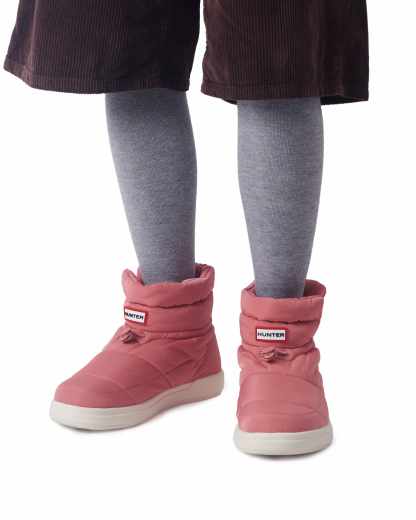 UNISEX IN / OUT COSY PUFF SIDE VENT BOOTIE