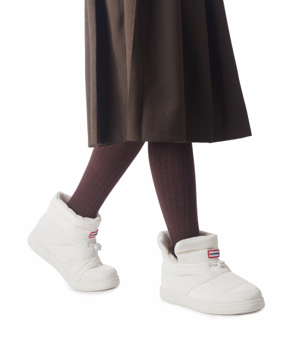 UNISEX IN / OUT COSY PUFF SIDE VENT BOOTIE