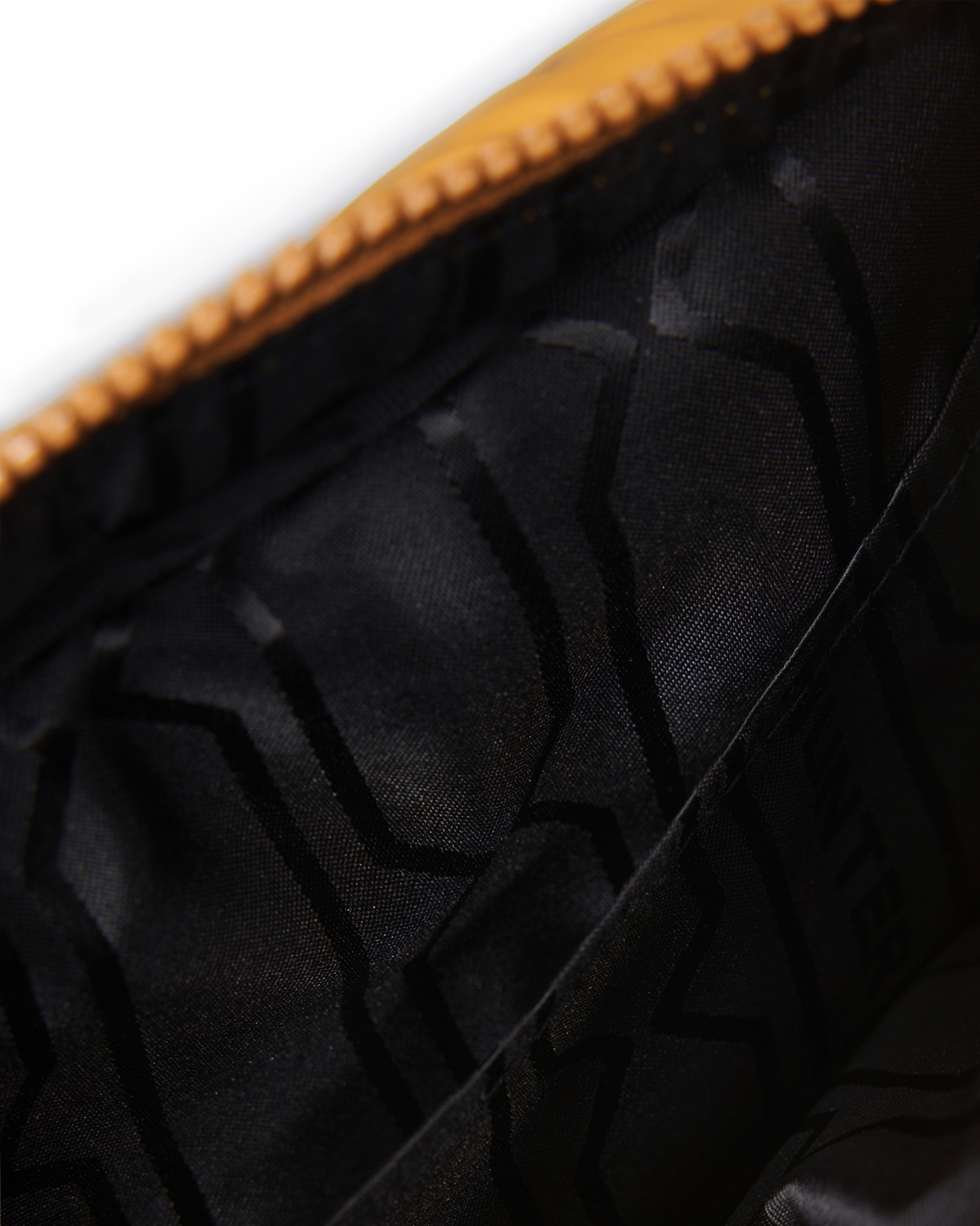 INTREPID EXTRA PUFFED CROSSBODY