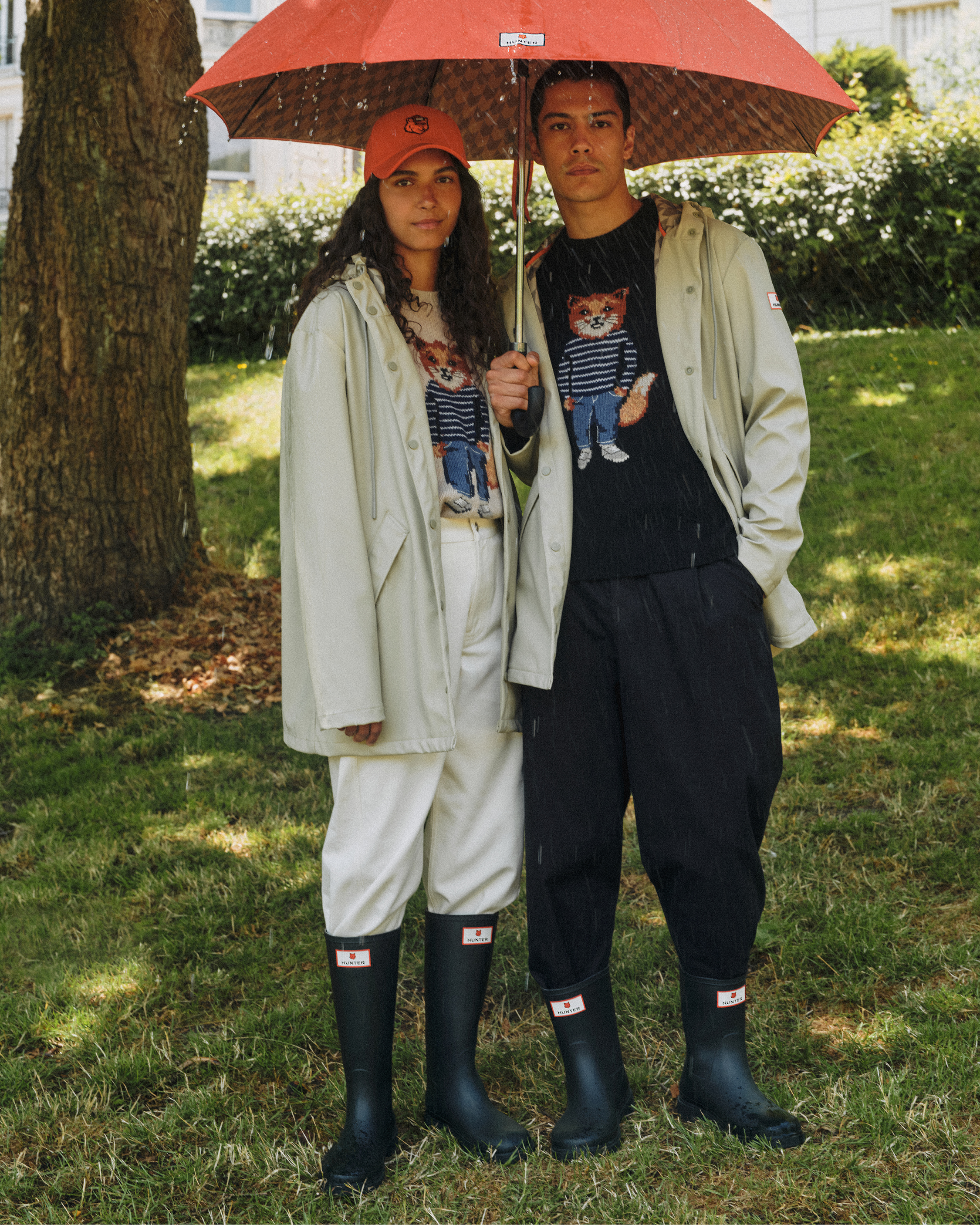 MAISON KITSUNE X HUNTER CHEVRON UMBRELLA