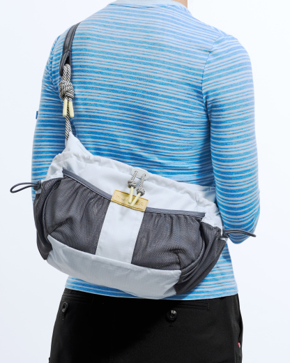 TRAVEL CROSSBODY