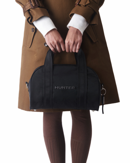 PREMIUM NYLON BARREL BAG