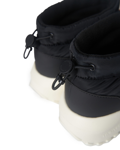 UNISEX TRAVEL FLOW PUFFED TRAINERS