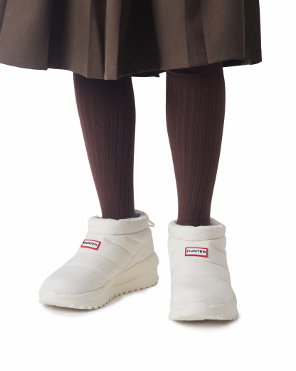 UNISEX TRAVEL FLOW PUFFED TRAINERS