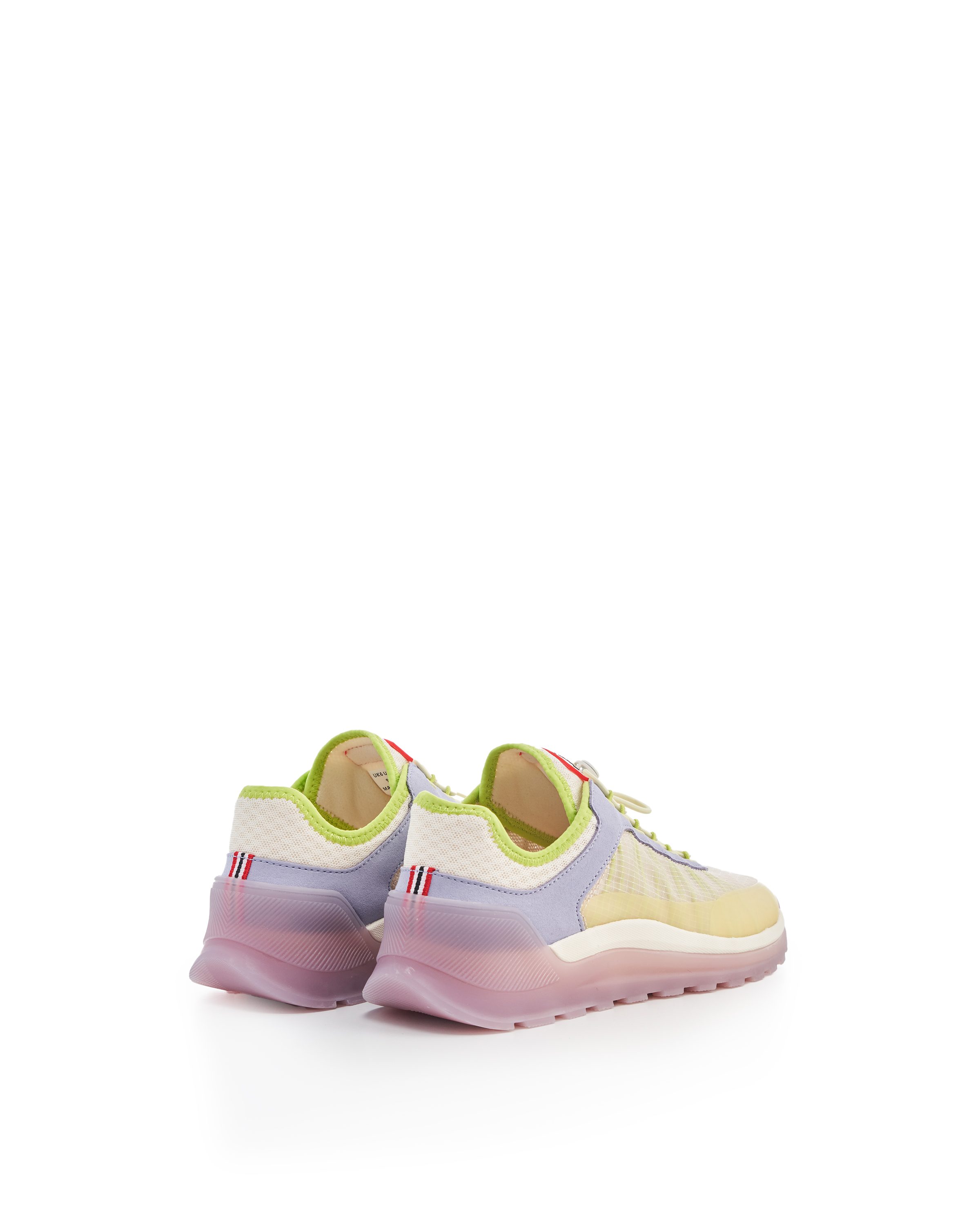 WOMENS TRAVEL TRAINER