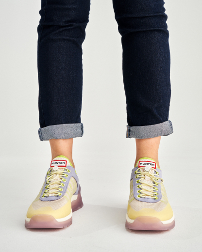 WOMENS TRAVEL TRAINER