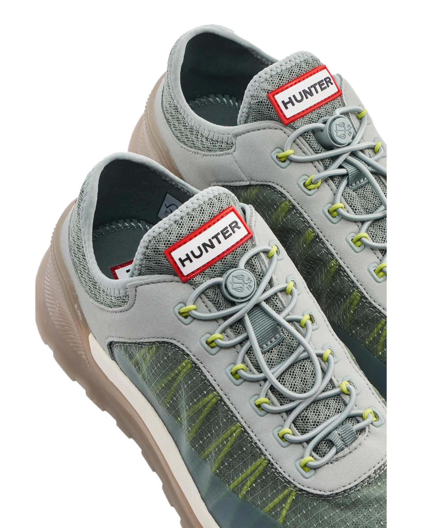 WOMENS TRAVEL TRAINER