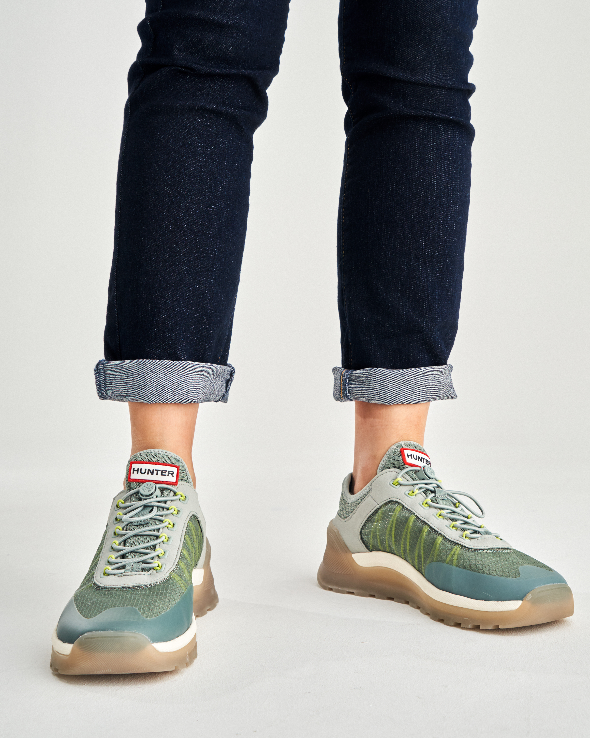 WOMENS TRAVEL TRAINER