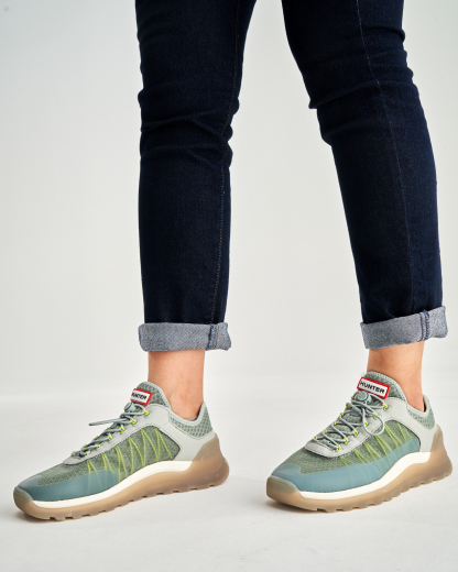 WOMENS TRAVEL TRAINER