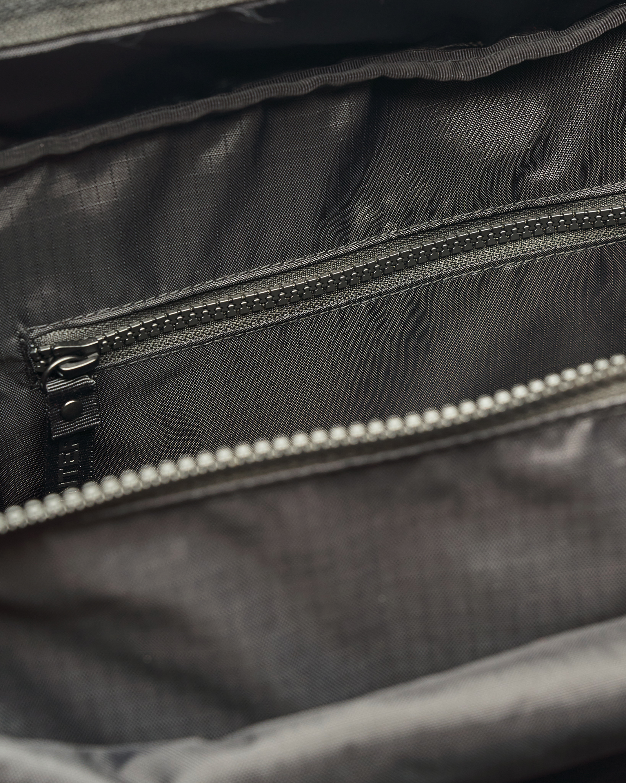 TRAVEL RIPSTOP HOLDALL