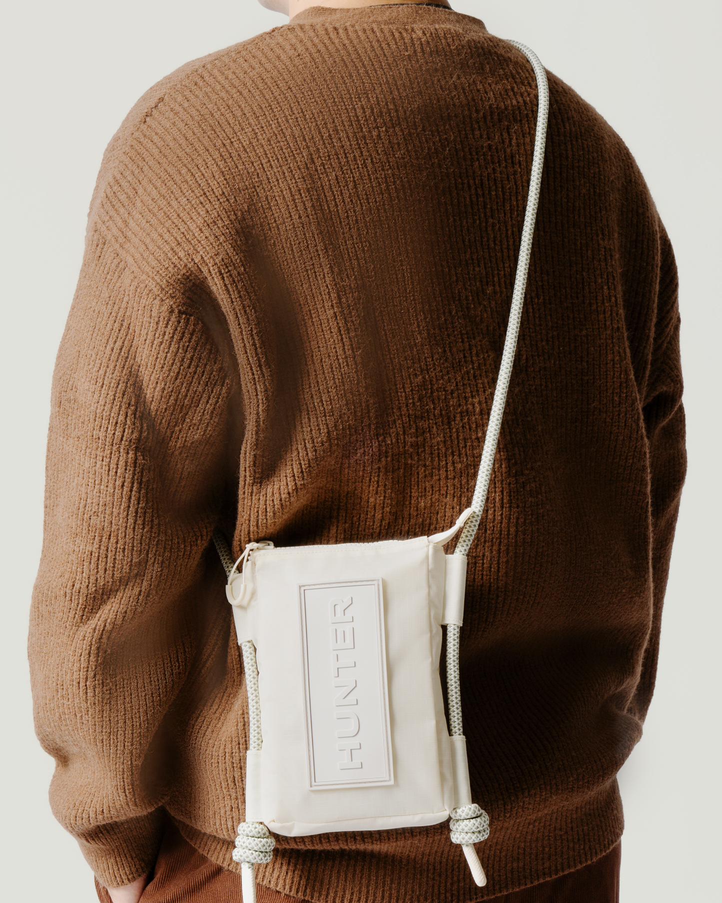 TRAVEL RIPSTOP PHONE POUCH