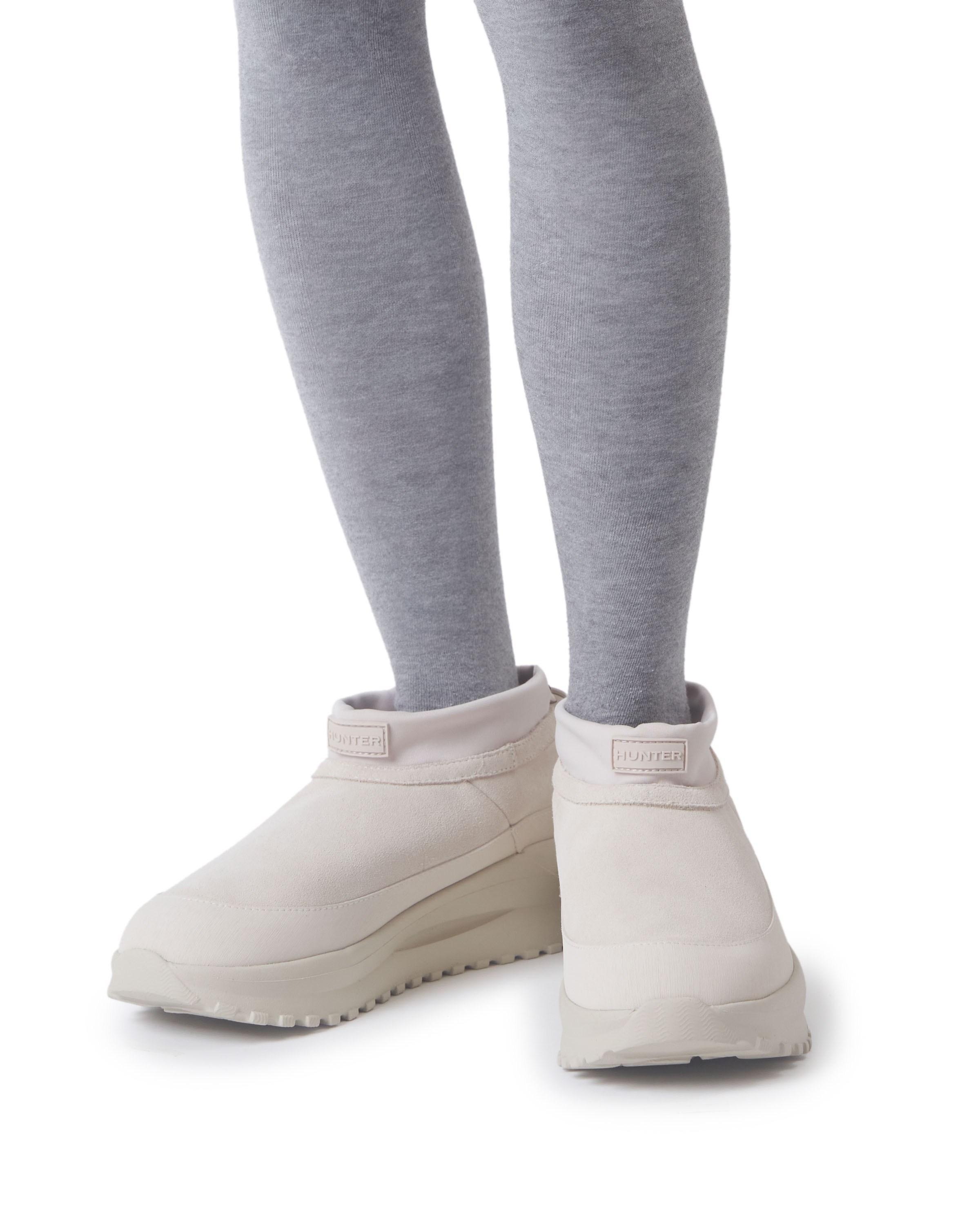 UNISEX TRAVEL FLOW SUEDE TRAINERS