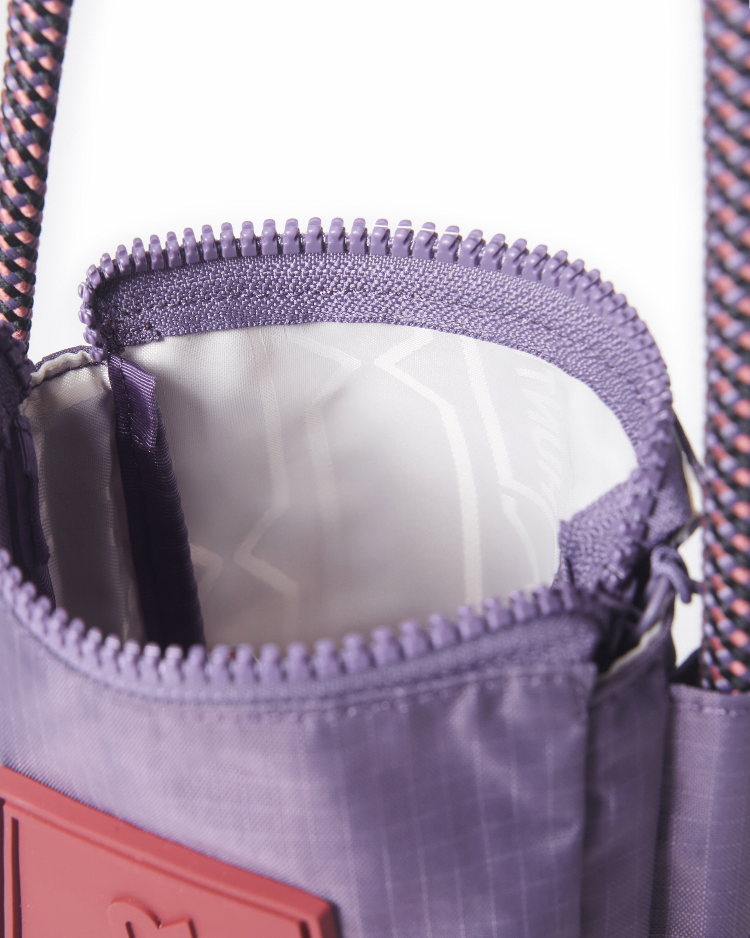 TRAVEL RIPSTOP PHONE POUCH