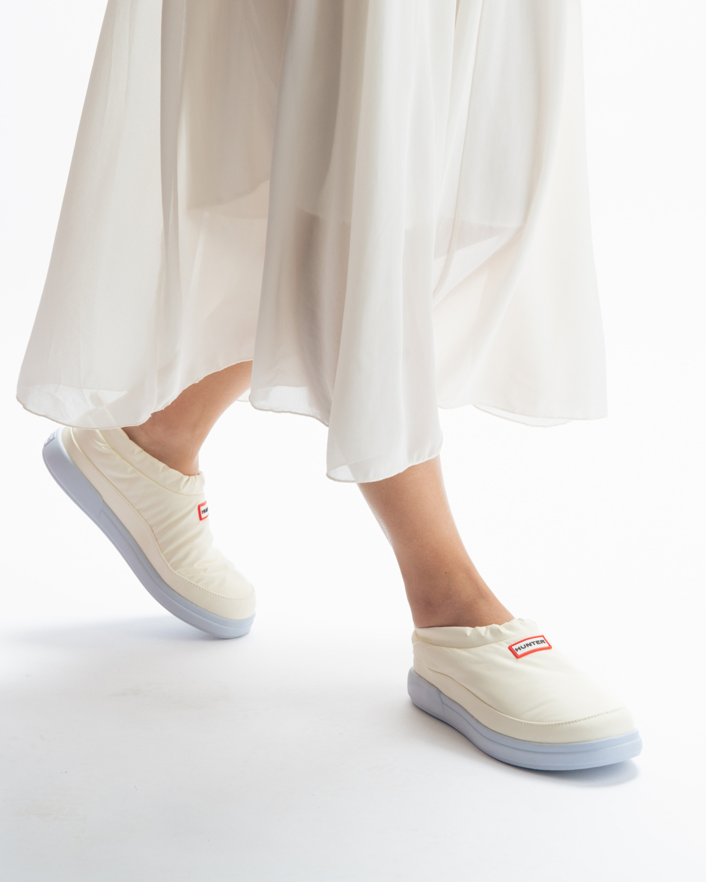 WOMEN'S IN/OUT SLIP ON SLIPPERS