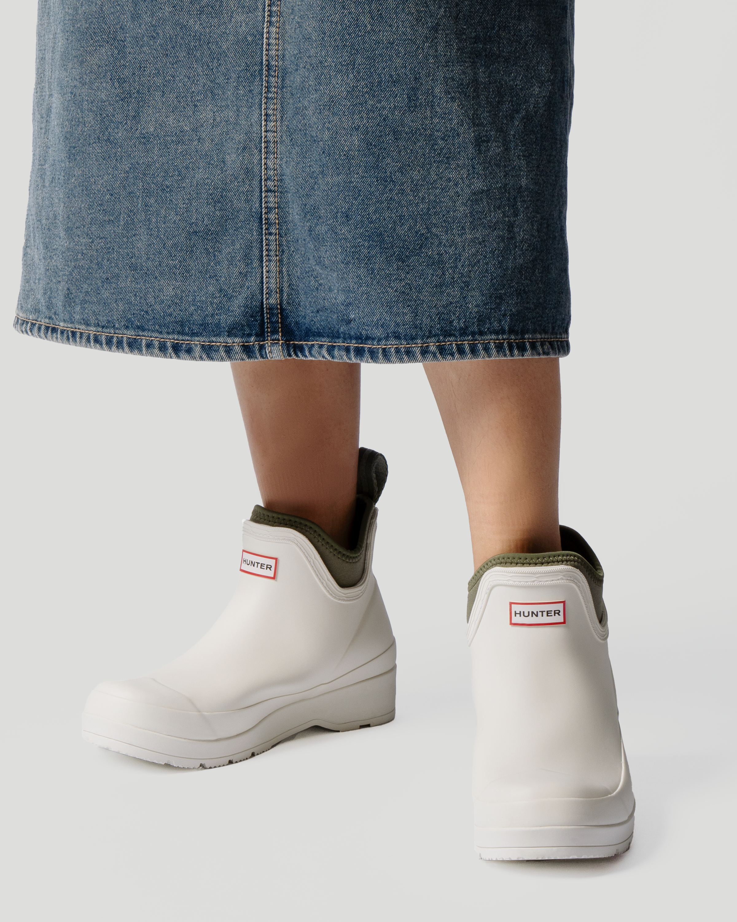 ◆HUNTER◆ WOMEN PLAY NEOPRENE CHELSEA RAINBOOT SHADED WHITE Hunter Play Neoprene Rubber Women's Chelsea Boots