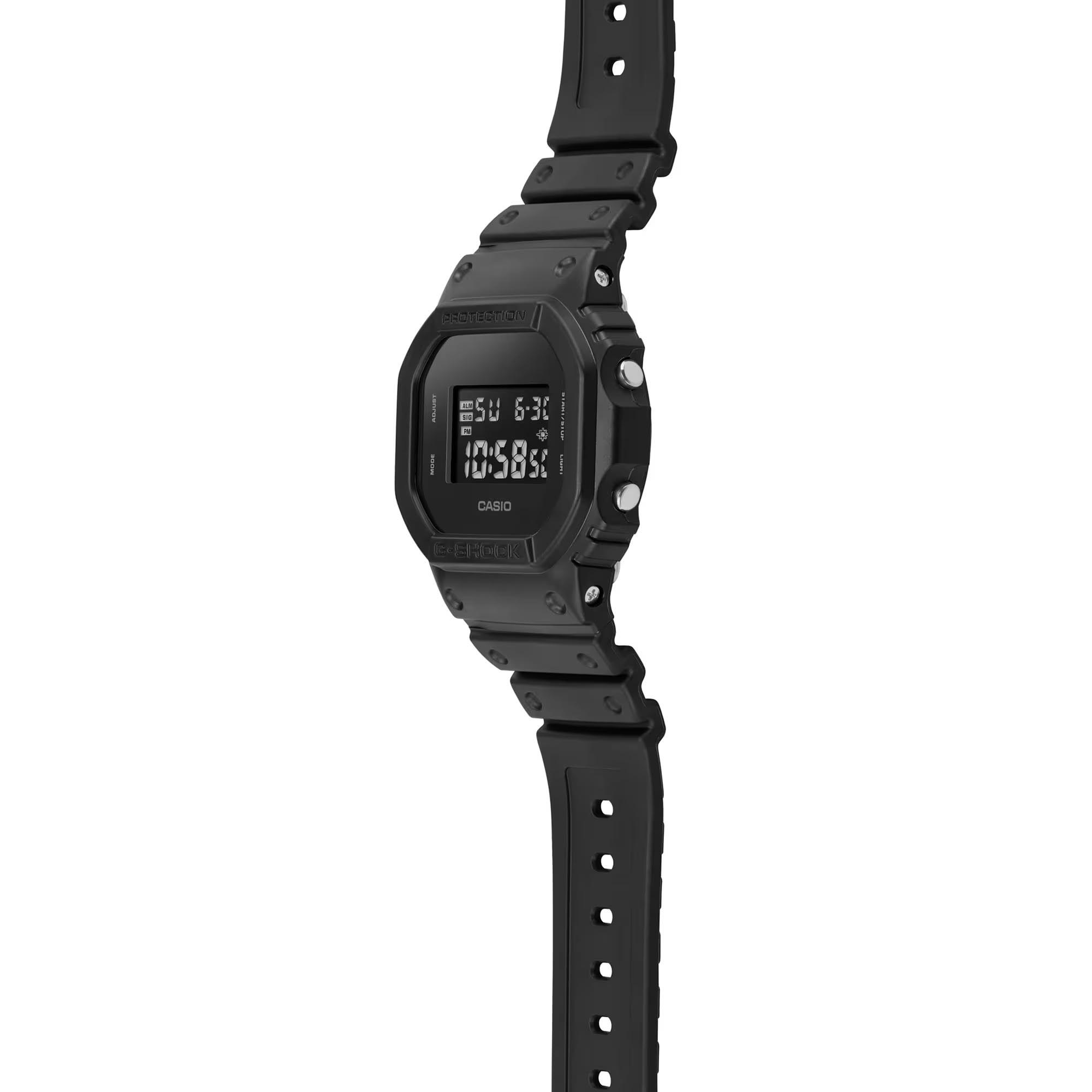 Casio G-Shock DW-5600UBB-1 Digital Men Watch (Military Black) DW5600UBB-1