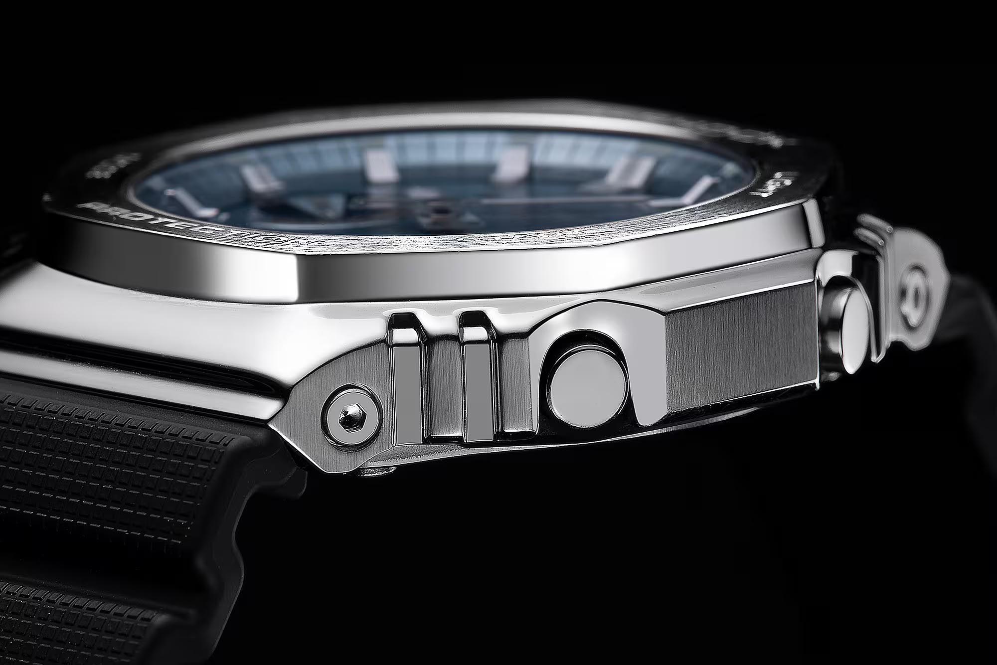 Casio G-Shock GBM-2100-1A2 CasiOak Bluetooth & Solar Metal Case Analog Digital Men's Watch (Black & Blue) GBM2100-1A2