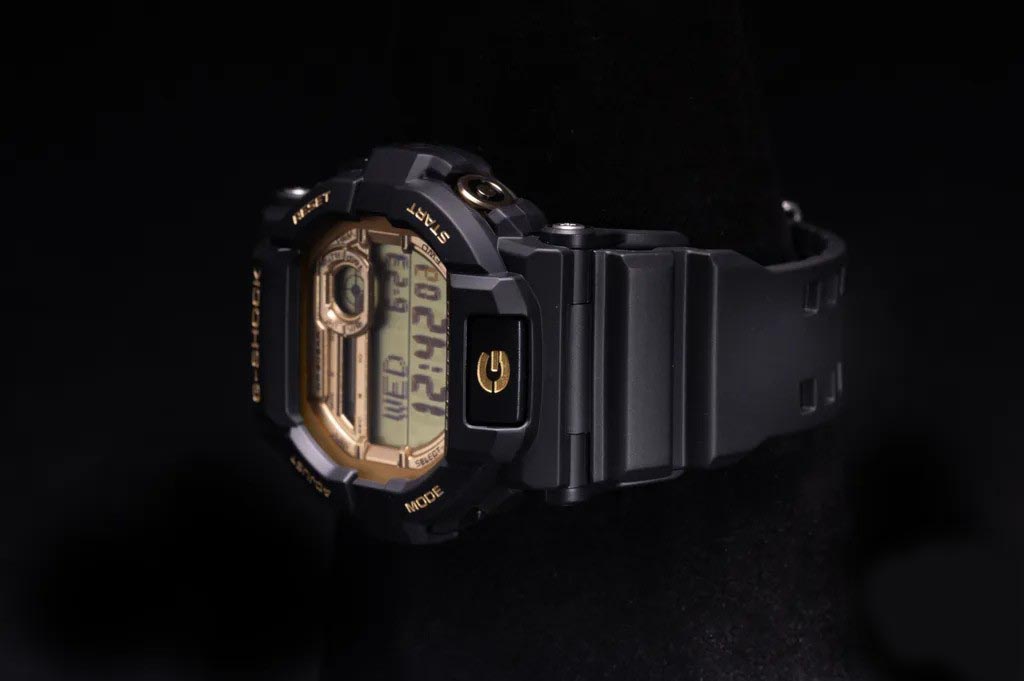 Casio G-Shock GD-350gb-1 Digital Men's Watch (Black & Gold) 5-Years Battery Life GD350gb-1