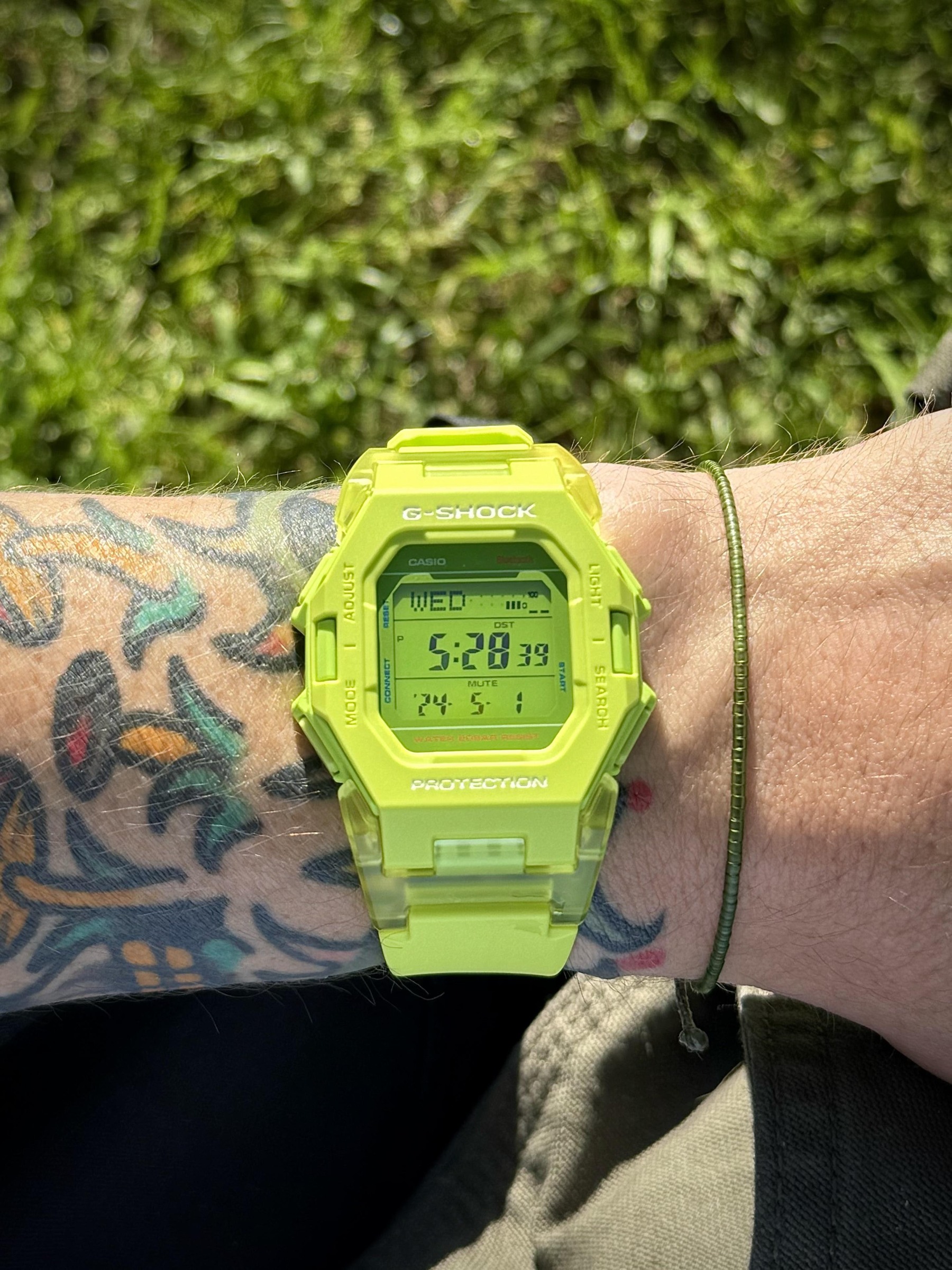 Casio G-Shock GD-B500S-3 Bluetooth Step Tracker Digital Watch (Fluorescent Green) Compact Size
