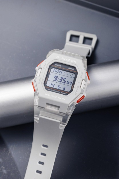 Casio G-Shock GD-B500S-8 Bluetooth Step Tracker Digital Watch (Grey) Compact Size