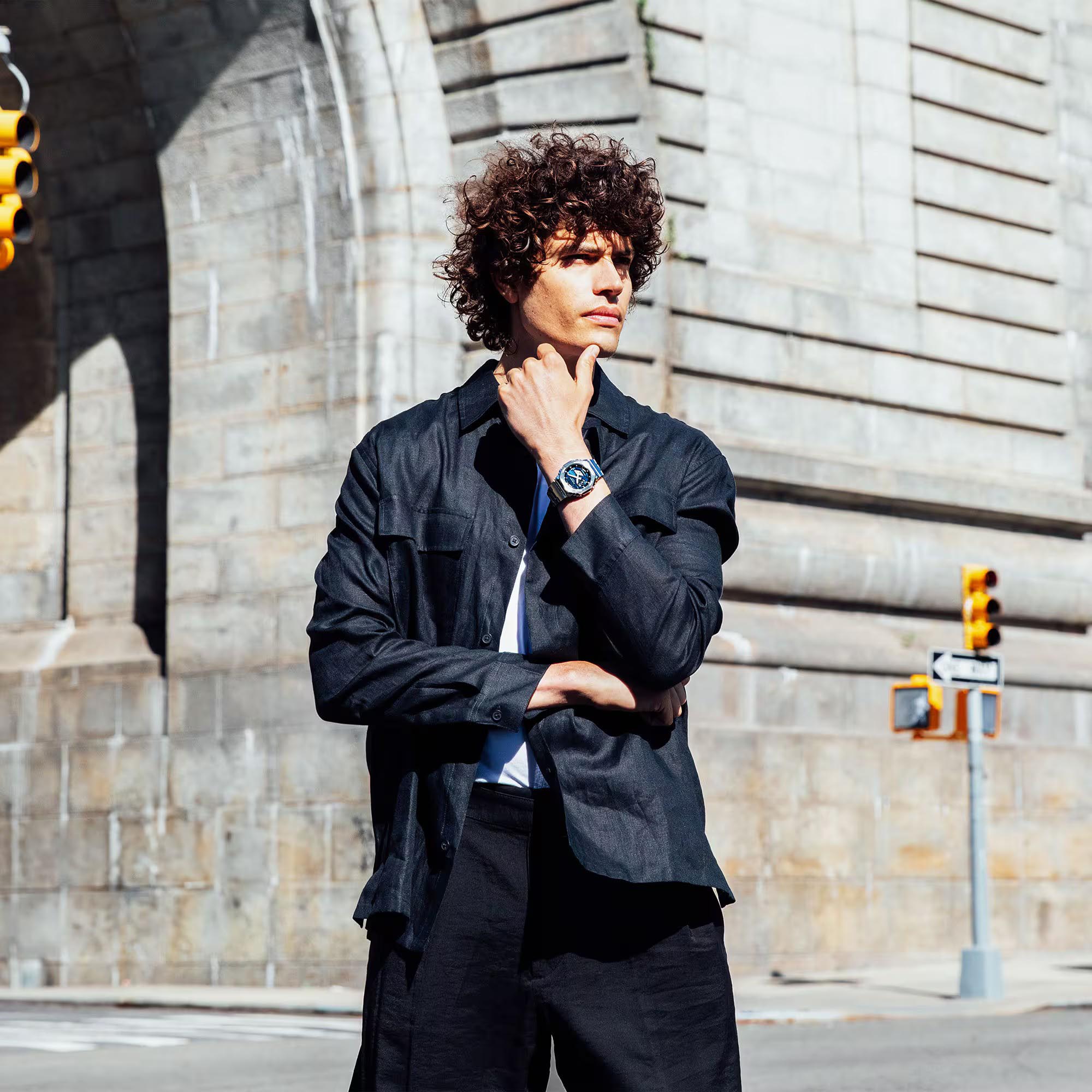 Casio G-Shock GM-2110D-2B CasiOak Metal Case Analog Digital Men's Watch (Silver & Blue) GM2110D-2B