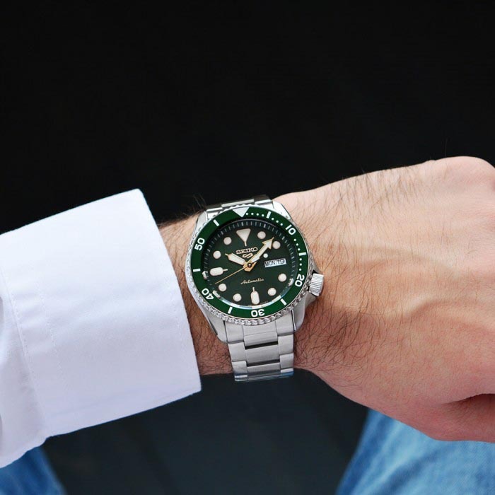 Seiko 5 Sports Automatic SRPD63K1 Men Watch 100M (Green, Gold Accents) ozdigitalwatch.com.au