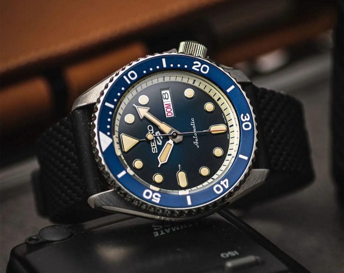 Seiko 5 Sports Automatic SRPD71K2 Men's Watch (Black & Blue), Silicone Band