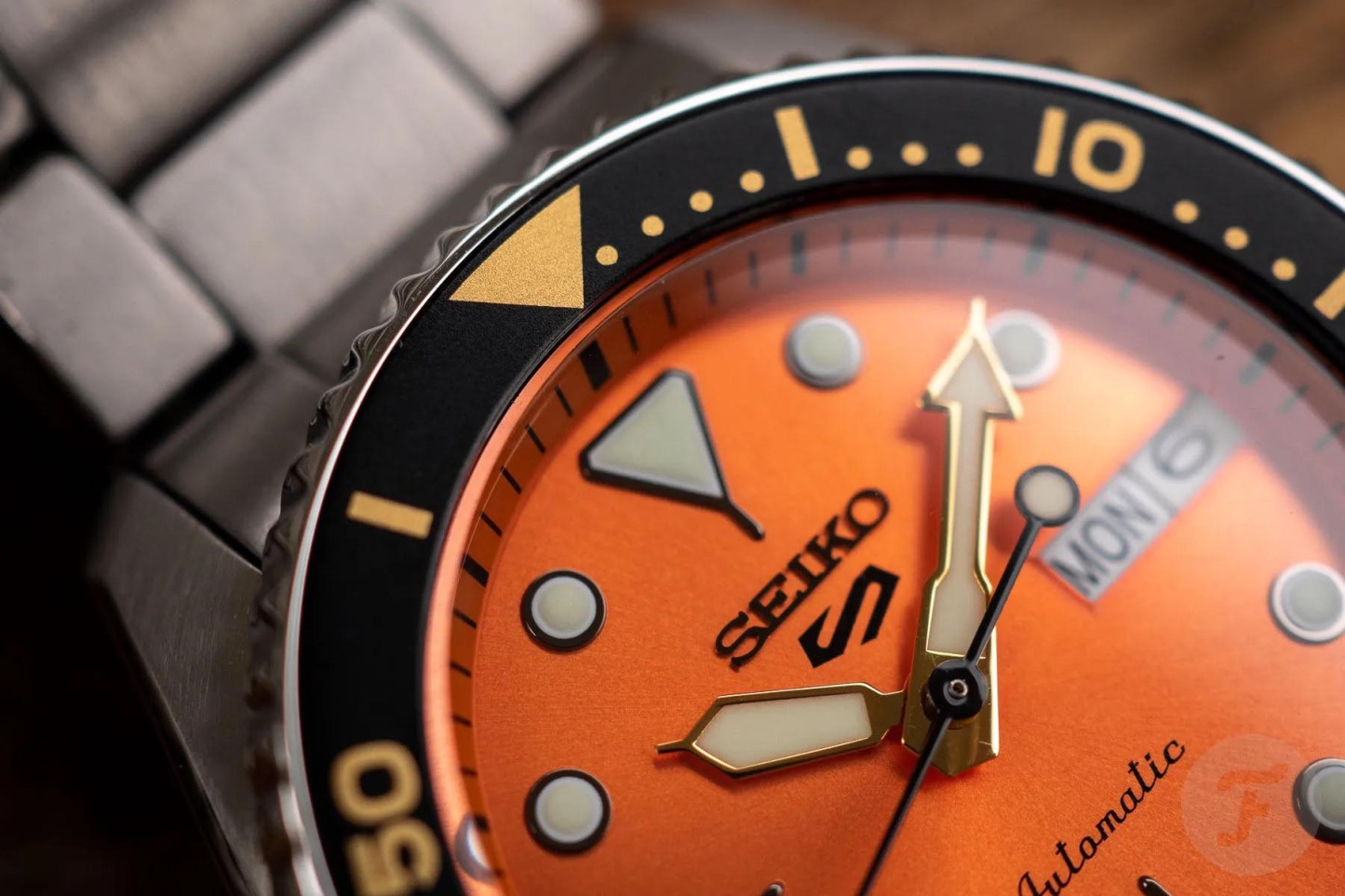 Seiko 5 Sports SRPK35K SKX 38mm Automatic 100M Men Watch Orange ozdigitalwatch.com.au