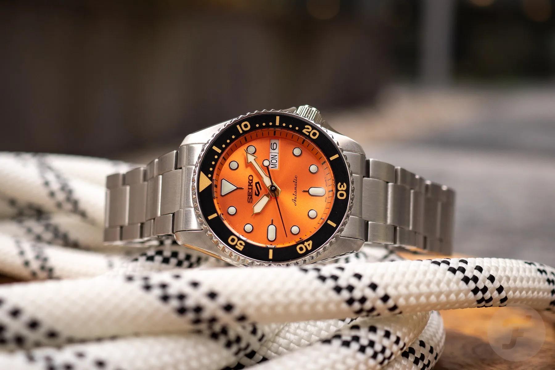 Seiko 5 Sports SRPK35K SKX 38mm Automatic 100M Men Watch Orange ozdigitalwatch.com.au