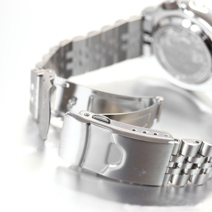 Seiko 5 Sports SSK033K1 GMT Series SKX Style Automatic Men's Watch (White)