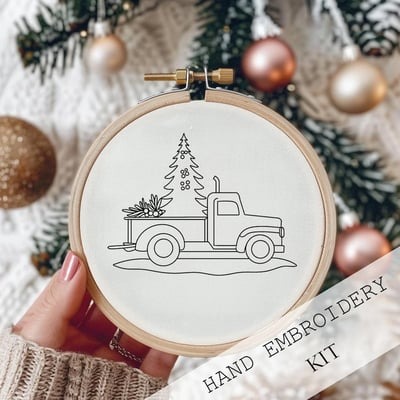 🎄Christmas Embroidery KIT🧵