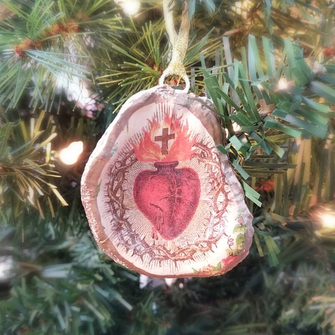 Jesus Oyster Christmas Decoration