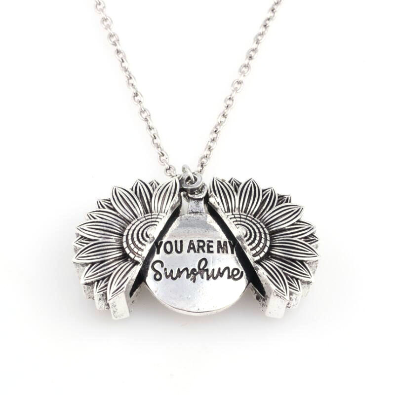 🔥Hot Sale 49% Off🔥🌞"You Are My Sunshine" Sunflower Necklace🌻(Double-sided engraving)