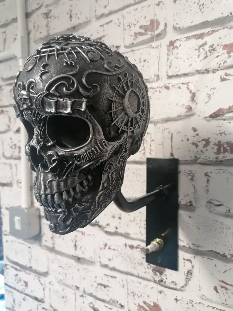 🔥LAST DAY 70% OFF🔥- 🏴‍☠️Motorcycle Helmet and Jacket Skull Holder