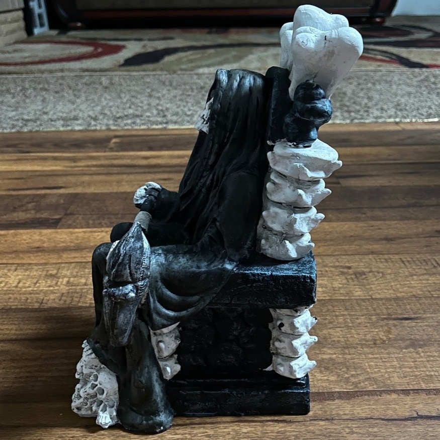 🔥Hot Sale 50% Off🔥😱Black Holy Death Statue💀