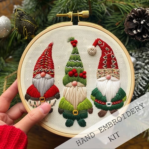 🎄Christmas Embroidery KIT🧵
