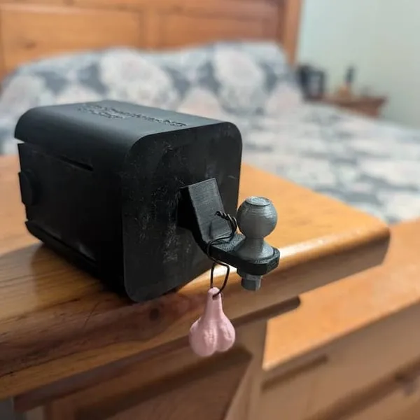 🤣Funny Trailer Hitch Cover