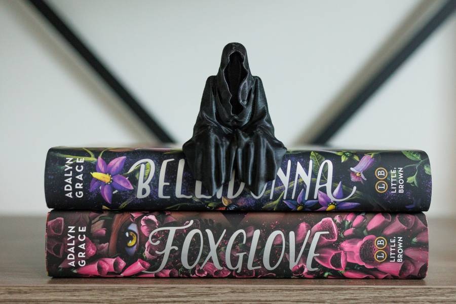 🔥Hot Sale🔥🎃Halloween Grim Reaper Sitting Bookshelf Decor ☠️